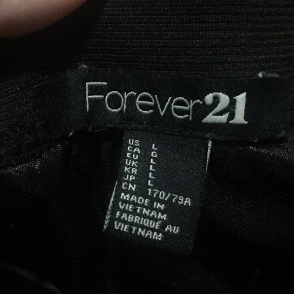 Black fun skirt - Picture 4 of 5